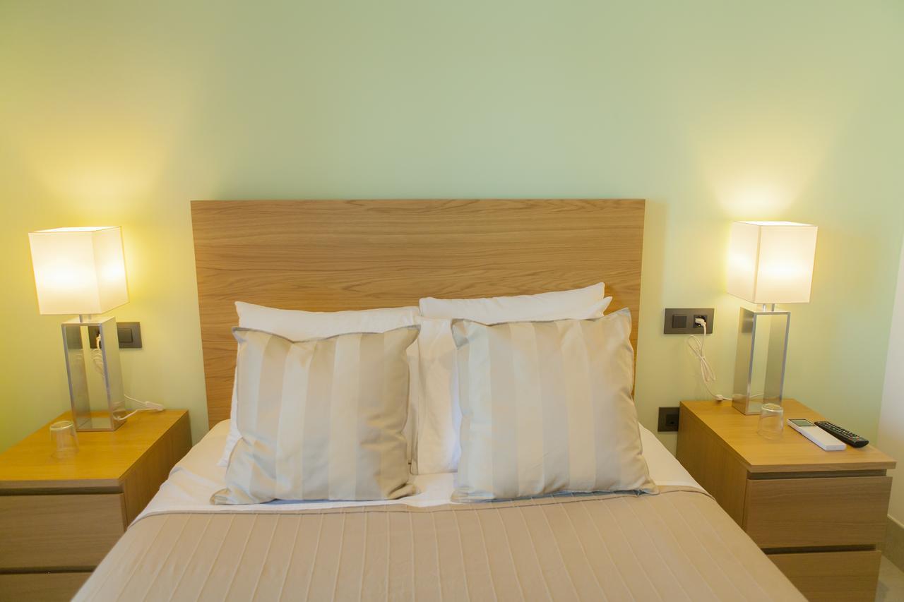 Hotel Novomar Chiclana de la Frontera Extérieur photo